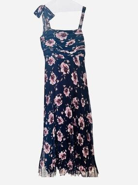 Lulu's Deep Navy Chiffon Dress